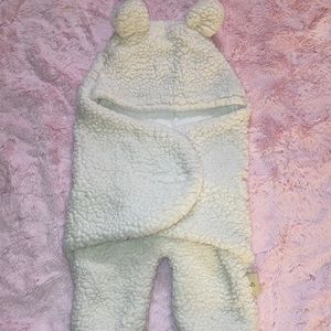 Bear swaddle